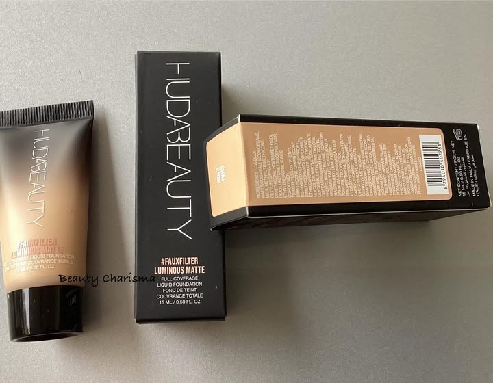 Huda Beauty
#FauxFilter Luminous Matte Foundation Mini